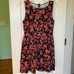 FOREVER21 Floral Cotton Dress